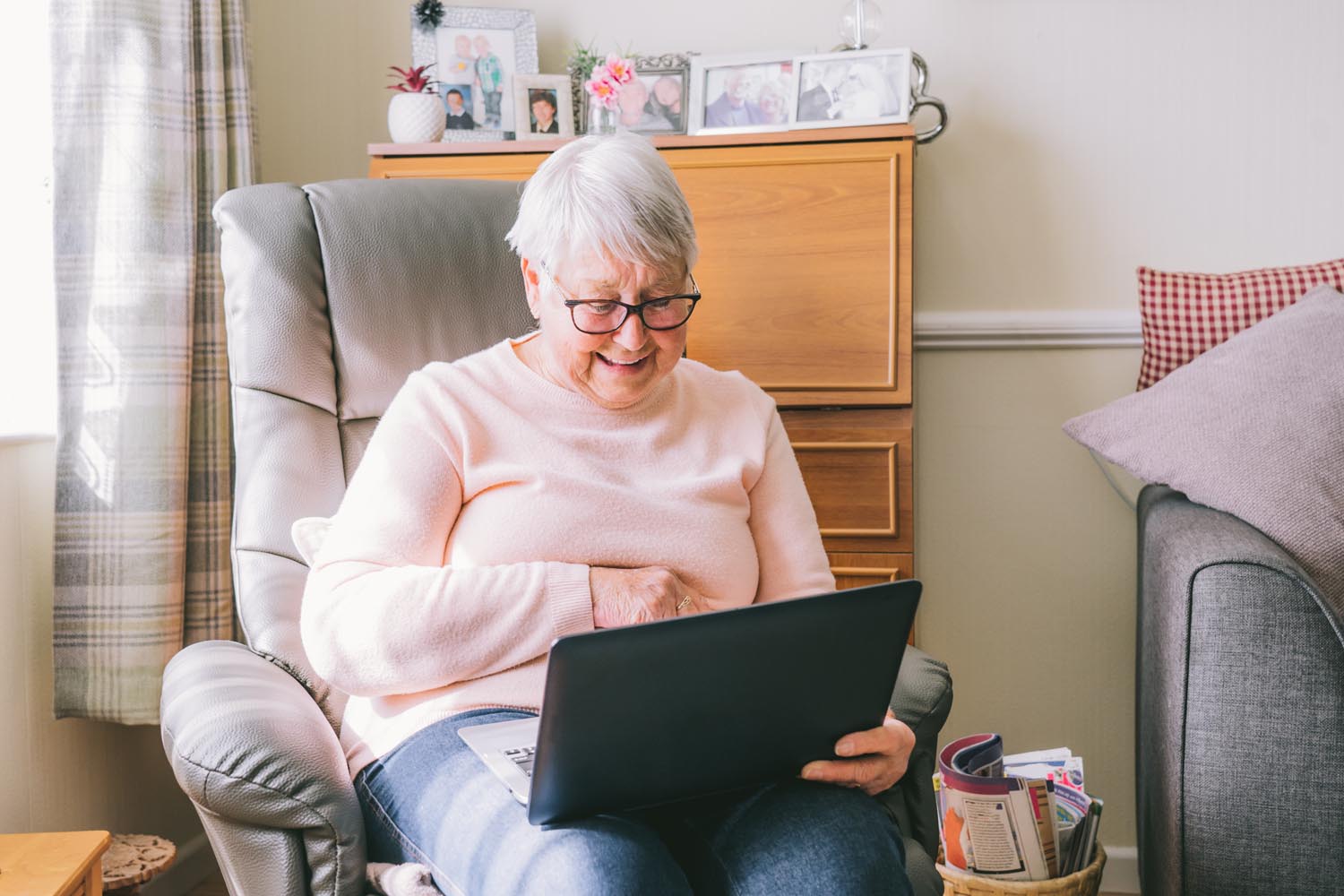 Technologies for Independent Living: Telecare and Telehealth